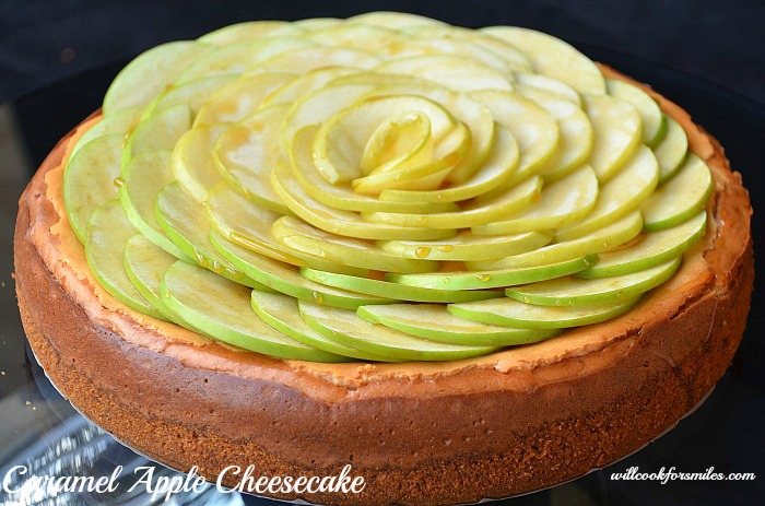 whole caramel apple cheesecake with green apples