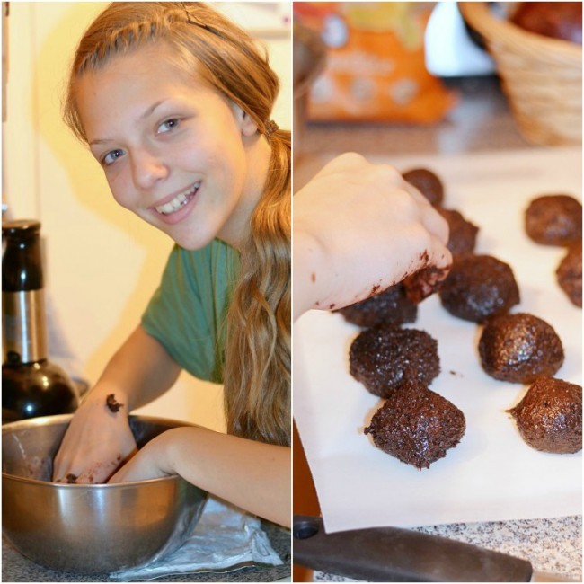 Making Peppermint Oreo Bites collage