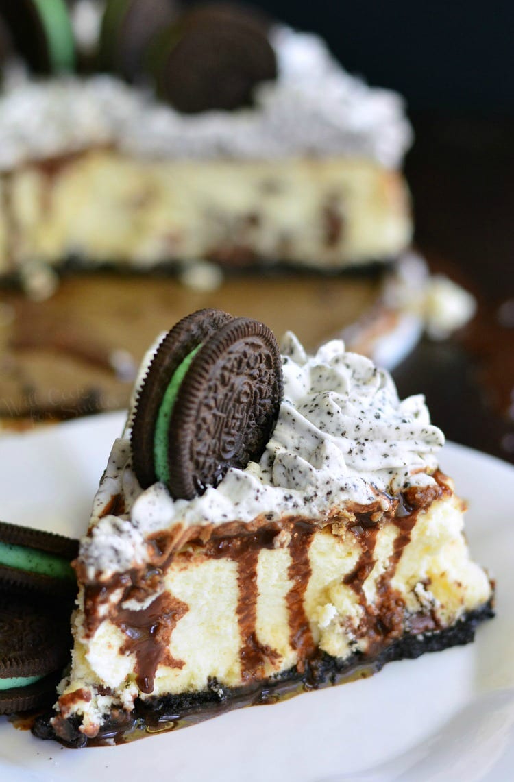 Oreo Mint Chocolate Chip Cheesecake on a plate
