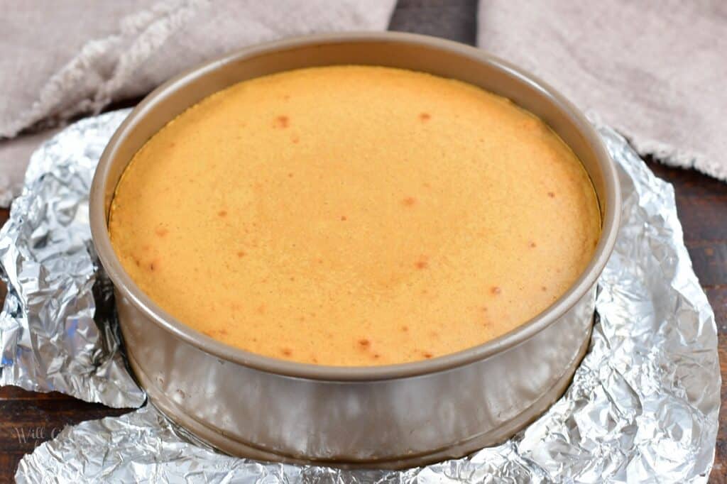 baked cheesecake in the springform